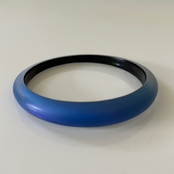 Alexis Bittar Jewelry - ALEXIS BITTAR Skinny Tapered Lucite Bangle Blue
